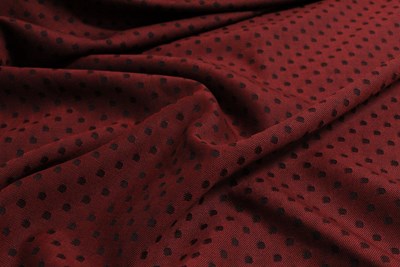 Red / Black Spot
