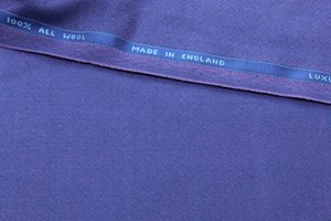 Purple/pink plain
